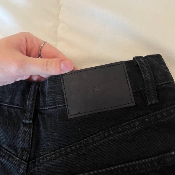 Zara denim shorts - Picture 2 of 7